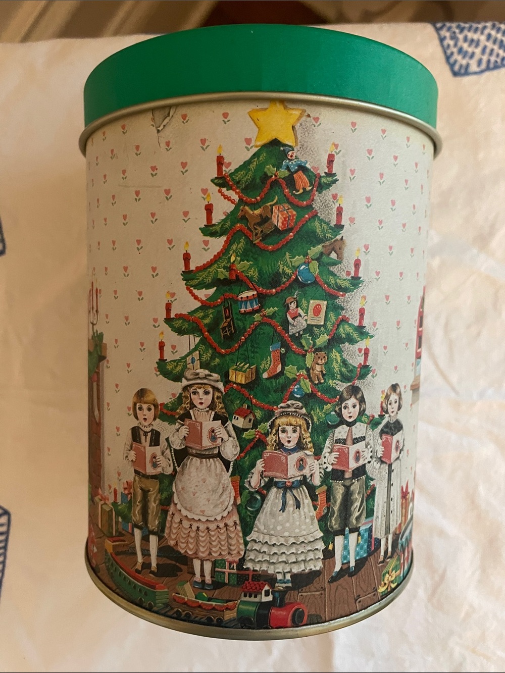 Vintage Victorian Christmas Tree Holiday Tin - Green Lid